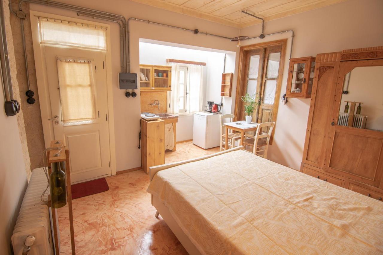 "Eirini" Traditional House Creta Archanes, Αρχάνες Σπίτι Exterior foto